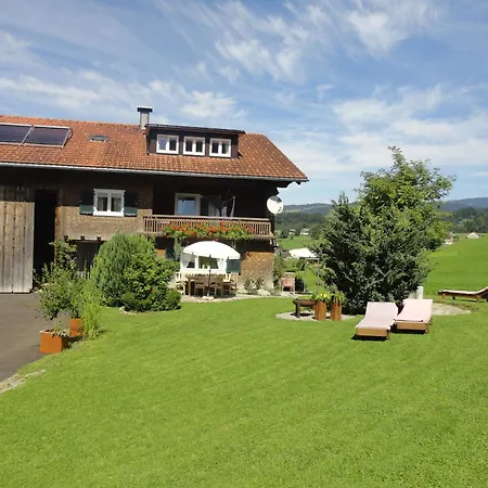 Bed & Breakfast Familienbauernhof Koess Schertler