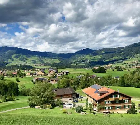 Bed & Breakfast Familienbauernhof Koess Schertler 4*