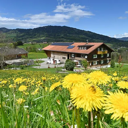 Familienbauernhof Koess Schertler Bed & Breakfast Egg