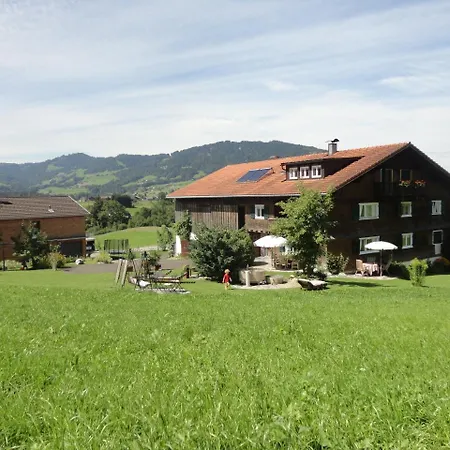 Familienbauernhof Koess Schertler Bed & Breakfast