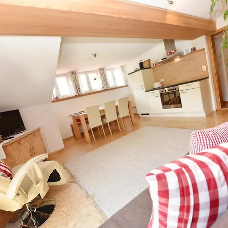 Familienbauernhof Koess Schertler Bed & Breakfast